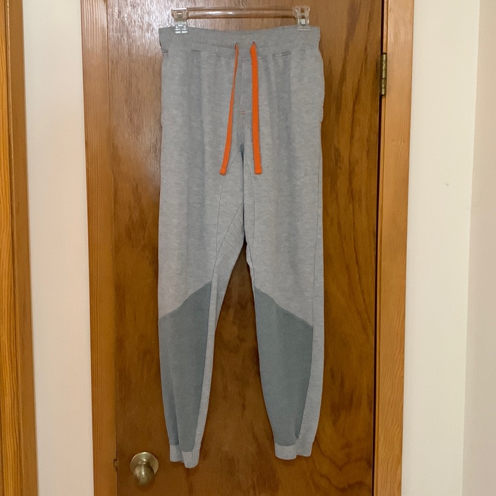 Walker Refinery Women’s Pull-on Pant Joggers